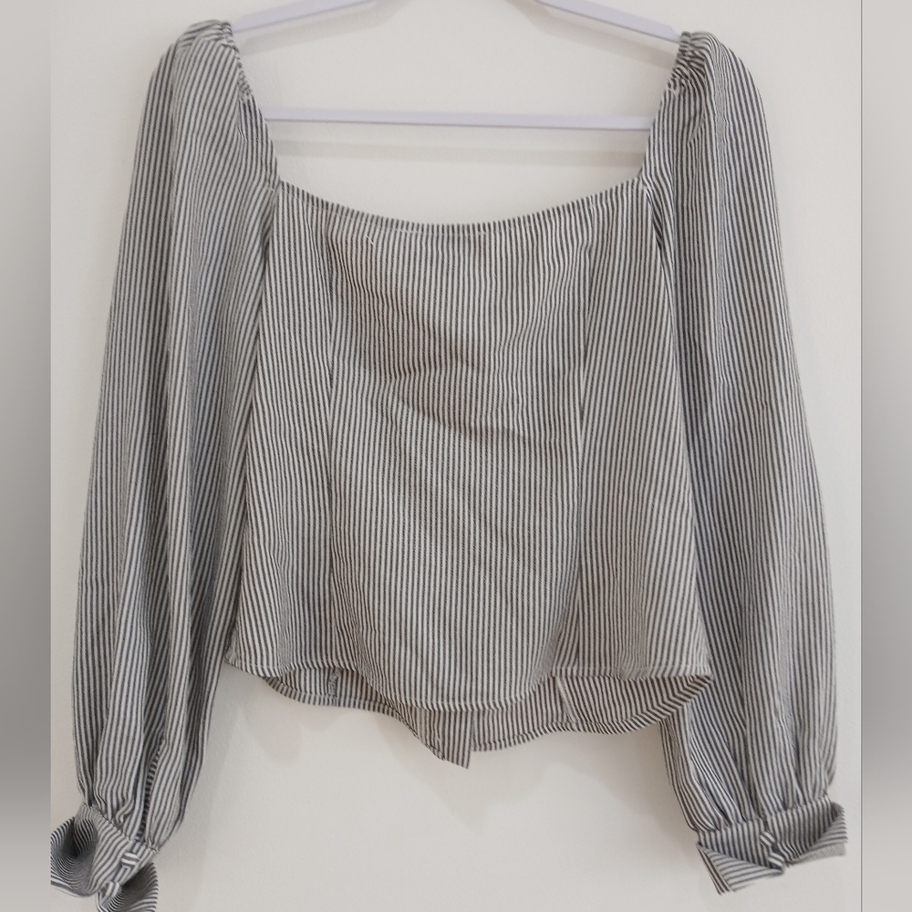 THURSDAYS and every other day" PinstripedStriped Black and White  Blouse SZ Med - Picture 5 of 16
